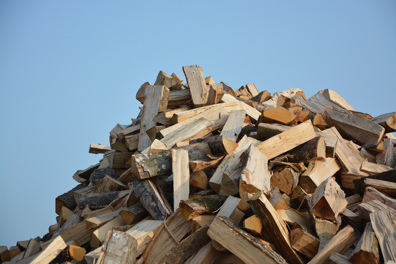 Prepare for Winter: DIY Wooden Firewood Rack